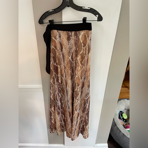 WOMENS HOUSE OF HARLOW SNAKESKIN WRAP SKIRT SIZE XS - Picture 8 of 11